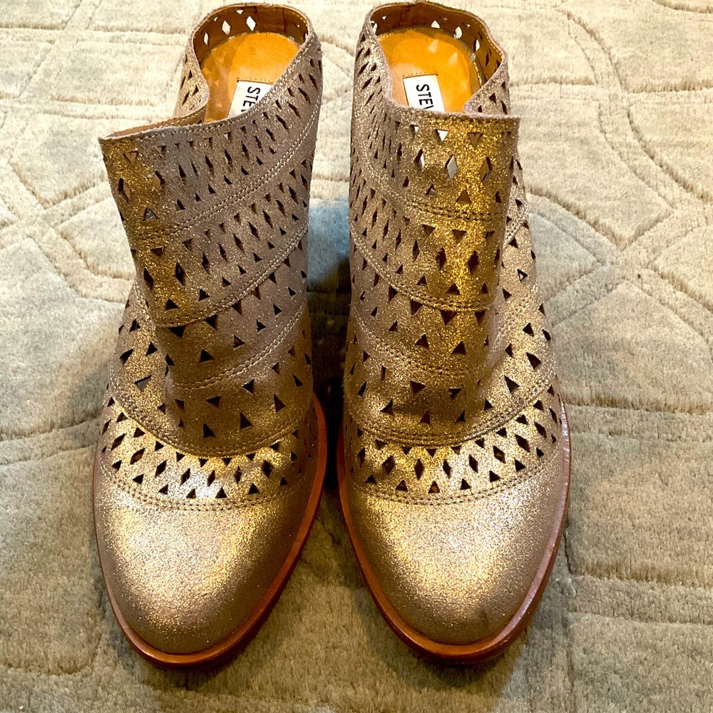 Steve Madden Western Bootie